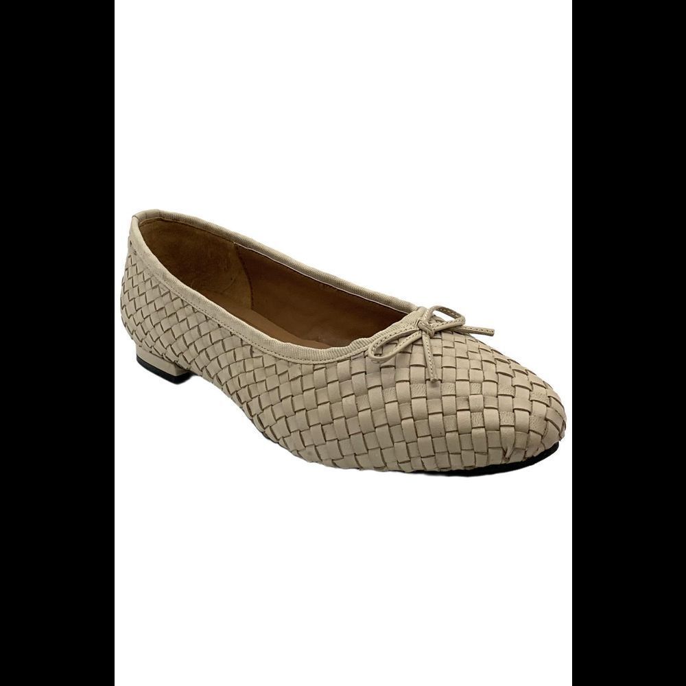 Array Women's Primrose Flat Bone - Wide - image 1